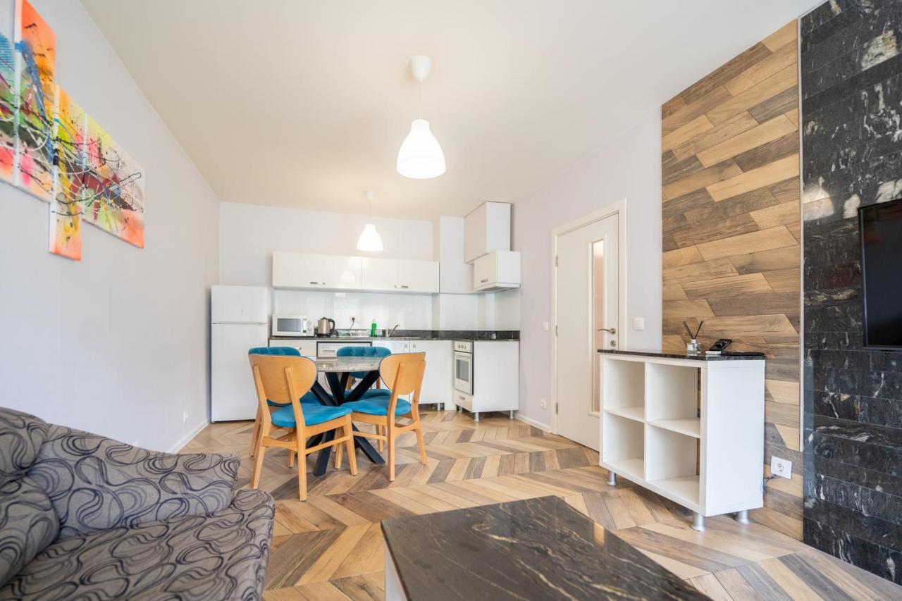 Sunny Apartment in Studentski grad, behind UNSS Sofia Buitenkant foto