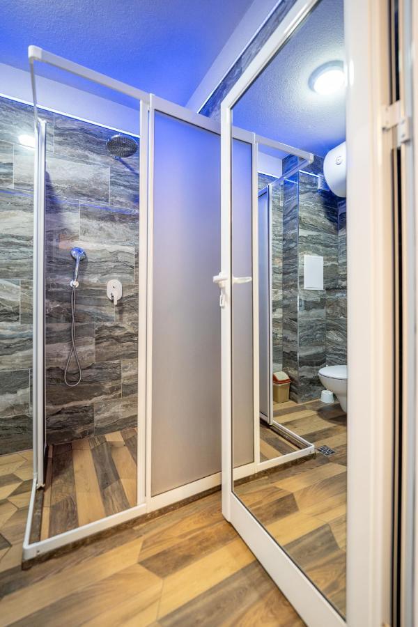 Sunny Apartment in Studentski grad, behind UNSS Sofia Buitenkant foto